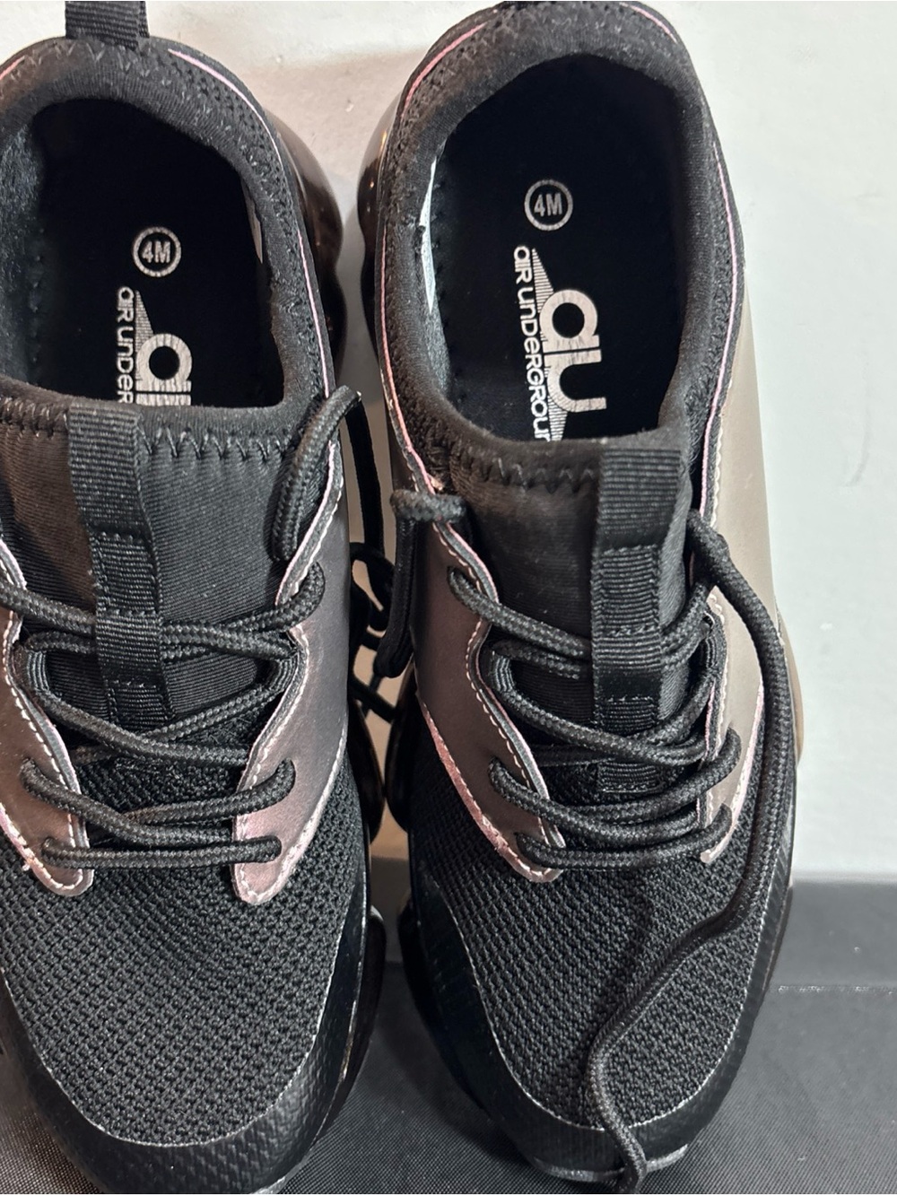 Underground kids Black Sneakers with Pink Accent. 9/15